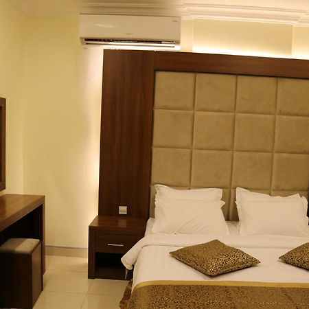 Апарт отель Reef Al Madina Furnished Units Медина Экстерьер фото